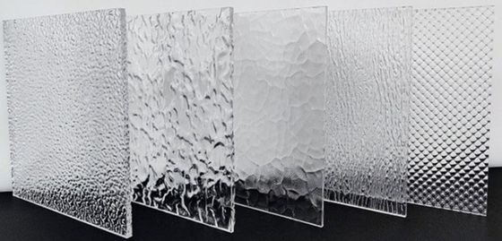 kopen Extrudeerde golf 3 mm 5 mm dik gestreepte heldere lineaire acrylplaat online manufacture