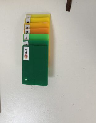 kopen Acrylplaat van 22 mm dik met een uniforme kleur die gemakkelijk te verwerken is voor tentoonstellingsdisplayen online manufacture