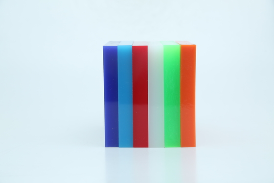 Gegooid PMMA Acrylplaat van verschillende kleuren Plastic Goedkoop plexiglas voor reclame