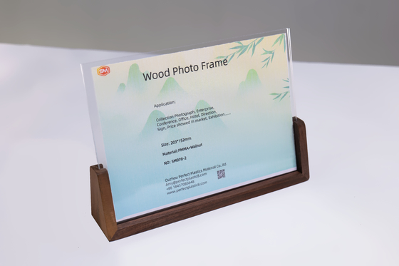 Moderne 4 * 6 inch acryl bordhouder Duidelijke fotolijst fotoramen met houten basis voor thuis kantoor